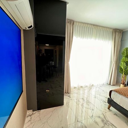 Blue Luxury Studio Mamaia Exteriör bild