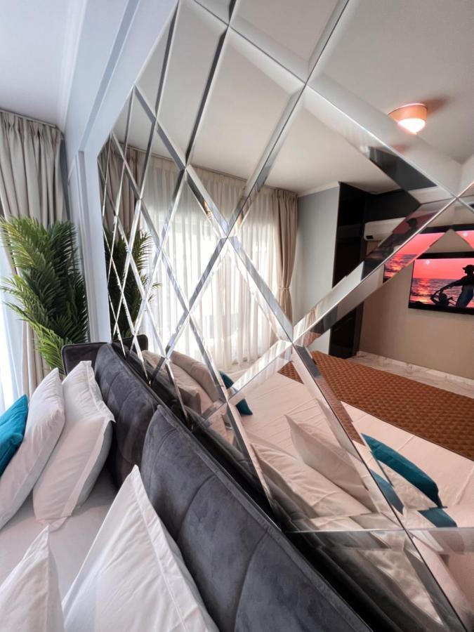 Blue Luxury Studio Mamaia Exteriör bild